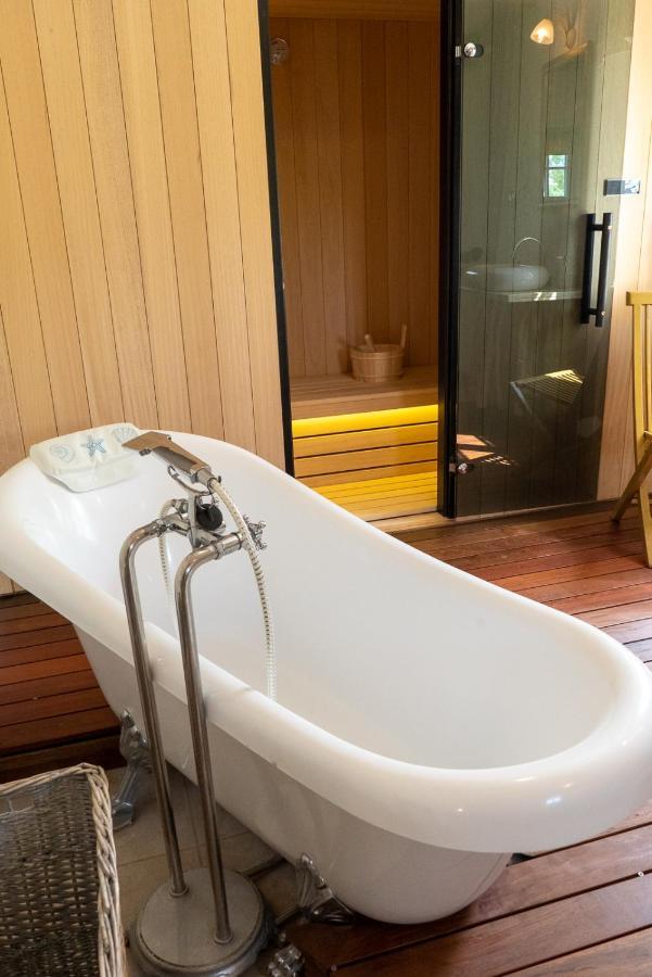 Julijud, Heated Pool, Jacuzzi, Dome And Sauna Villa *