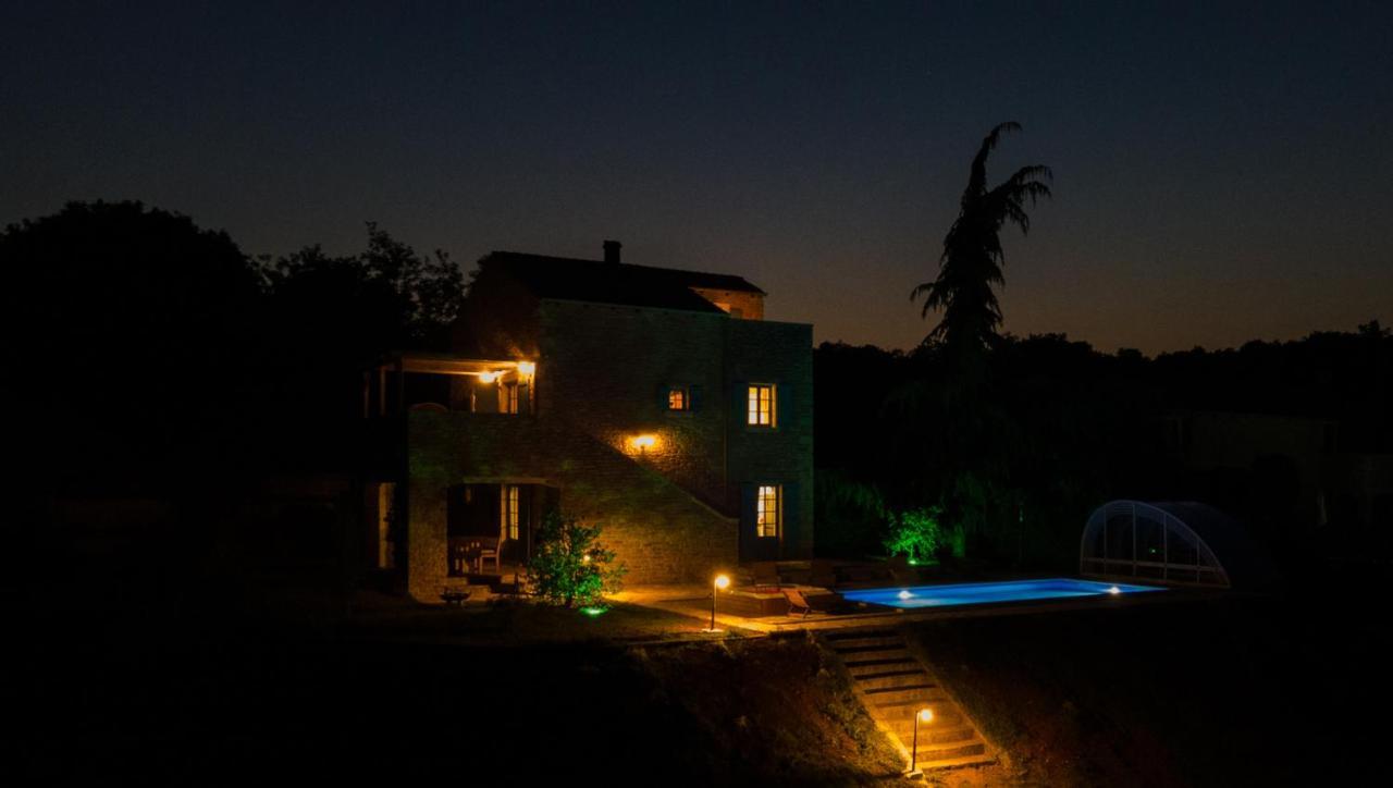 Julijud, Heated Pool, Jacuzzi, Dome And Sauna Villa Brajkovici (Pazin)